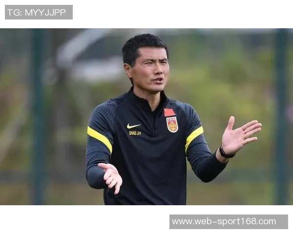 媒体人呼吁邵佳一认真筛选愿为国拼搏的热血球员 媒体人呼吁邵佳一认真筛选愿为国拼搏的热血球员